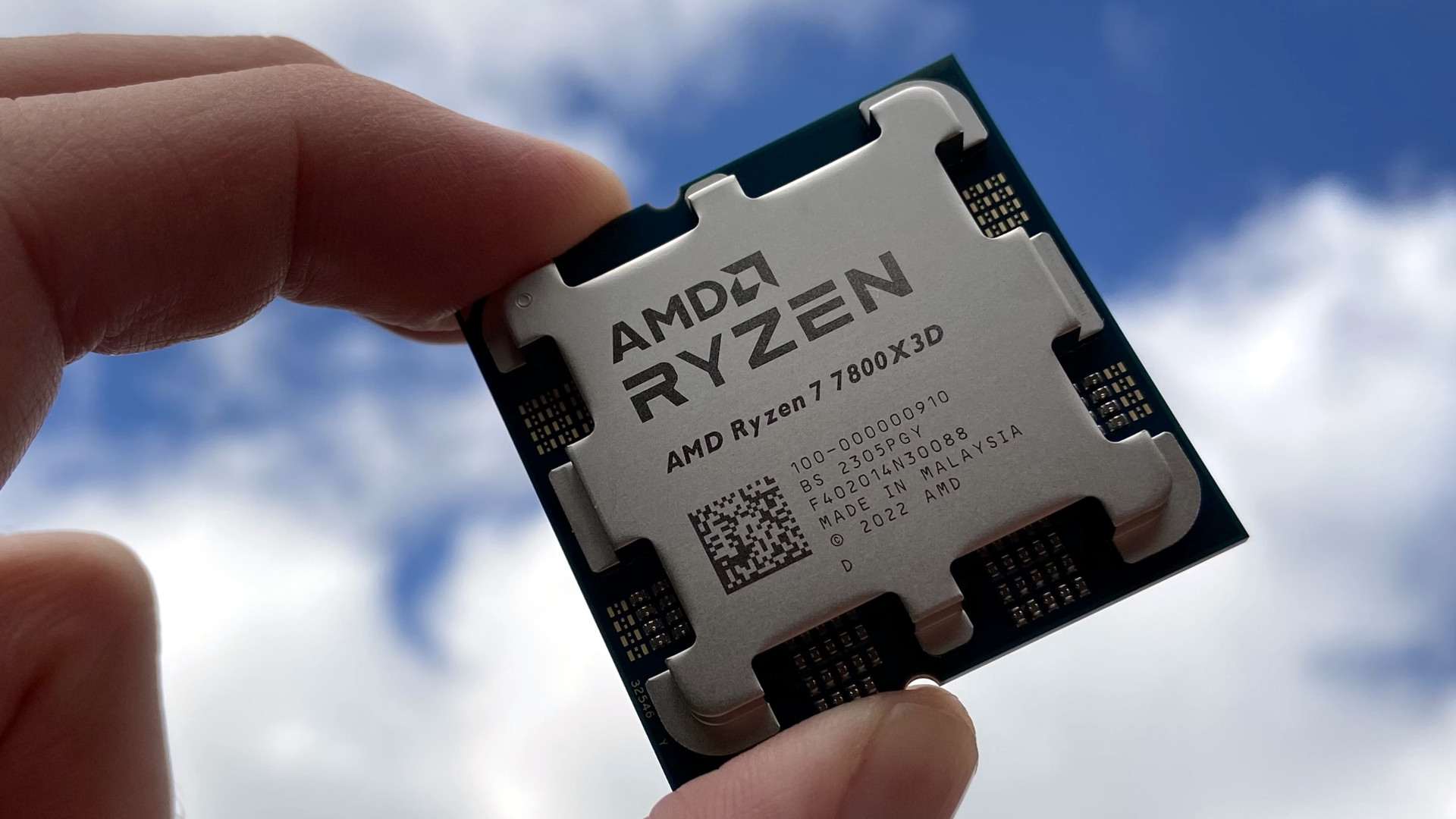 Read more about the article AMD Ryzen 7 7800X3D